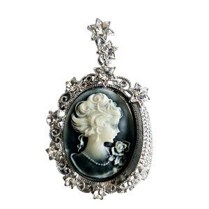 Vintage Victorian Style Cameo Pendant With Rhinestone Embellishments & Ornate Si